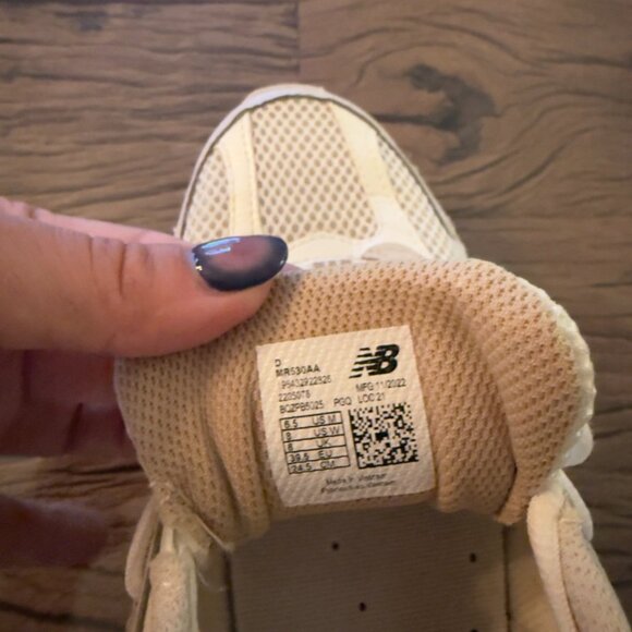 New Balance Womens Size 8 - Picture 3 of 3